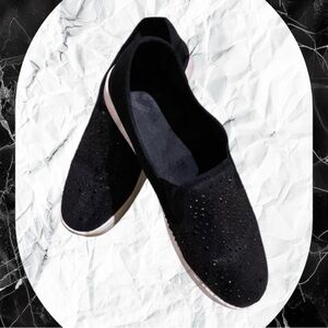REPOSE comfy black Rhinestone Bedazzled slip on Sneakers Sz:8 great condition